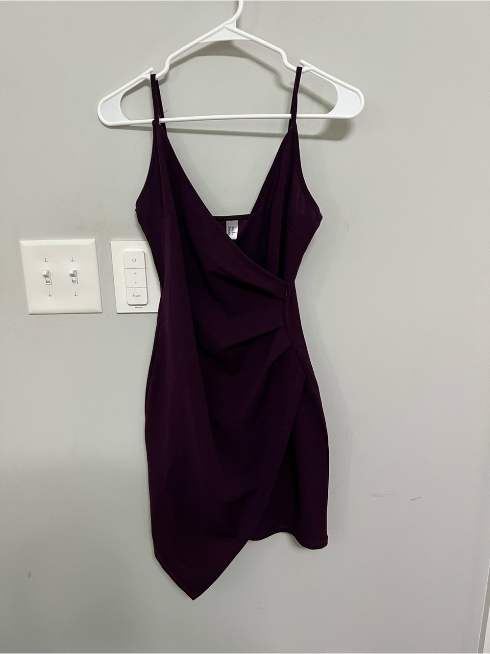 Vestido Mini Color Ciruela con Frente /Draped Mini Dress